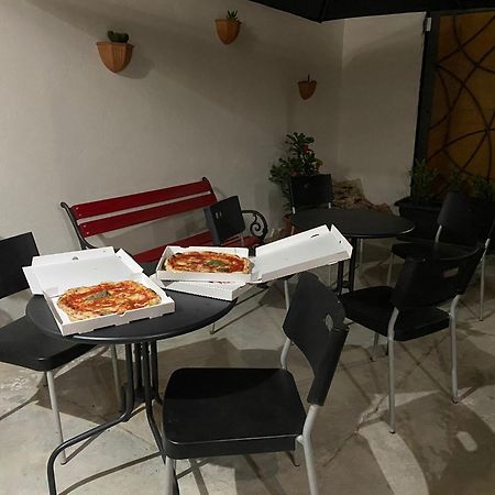 B&B Domus Joannina Помпей Екстериор снимка